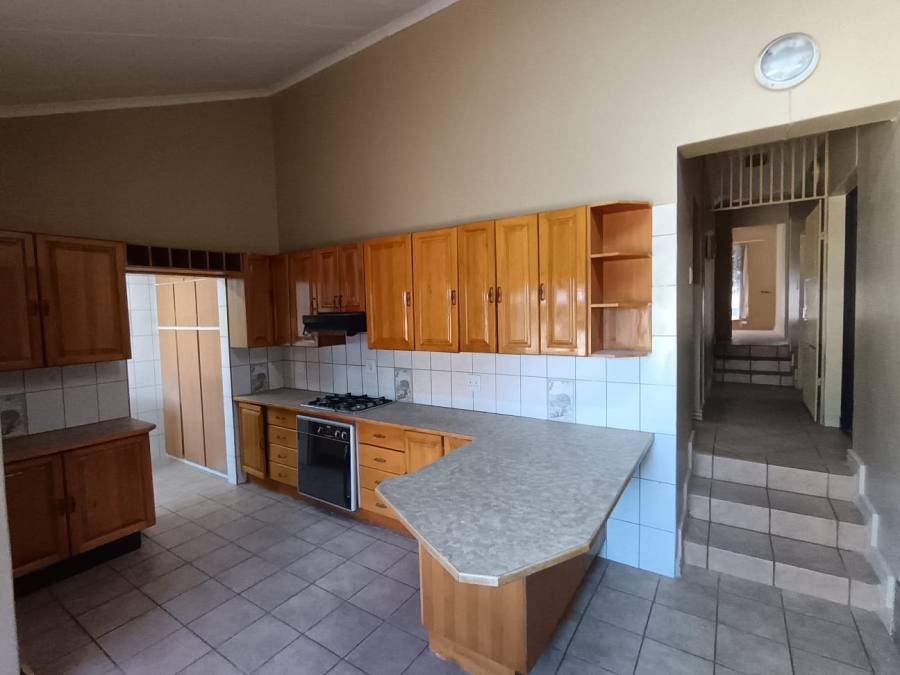 3 Bedroom Property for Sale in Safari Gardens North West